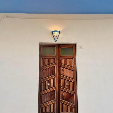 Casetta Bianca Con Giardino Posada  Εξωτερικό φωτογραφία